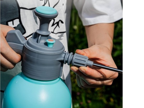 Ручной опрыскиватель Deli DL581020