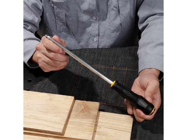 Отвертка Deli DL627008