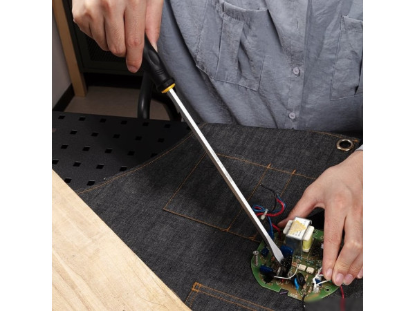 Отвертка Deli DL6270101