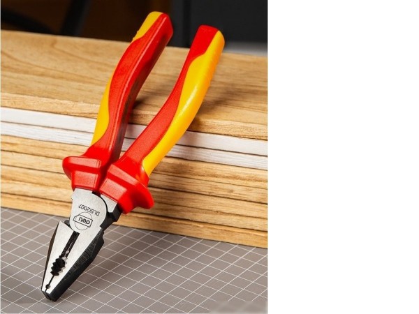 Плоскогубцы Deli DL512007