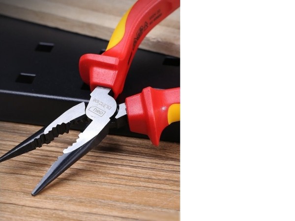 Длинногубцы Deli DL512106