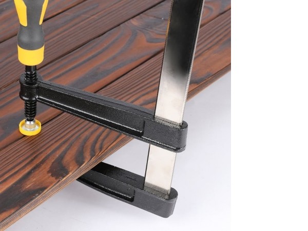 Струбцина Deli DL111250