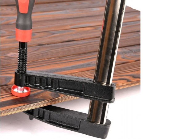 Струбцина Deli DL110830Z