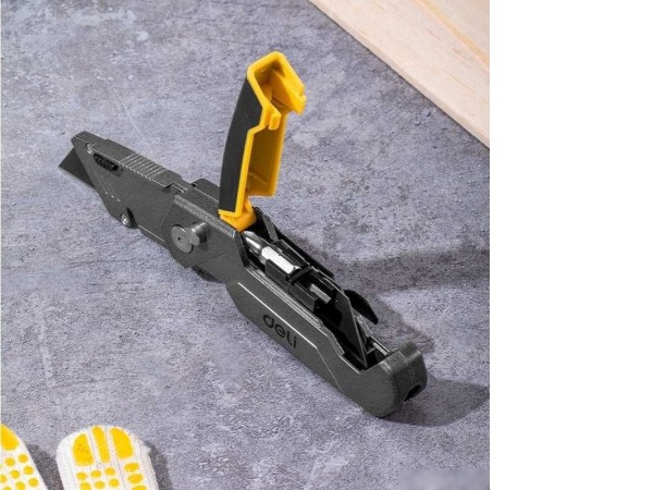 Нож строительный Deli DL006Z