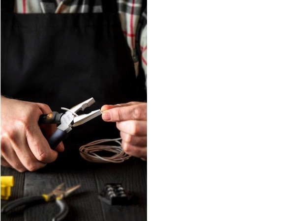 Плоскогубцы Deli HT2007C