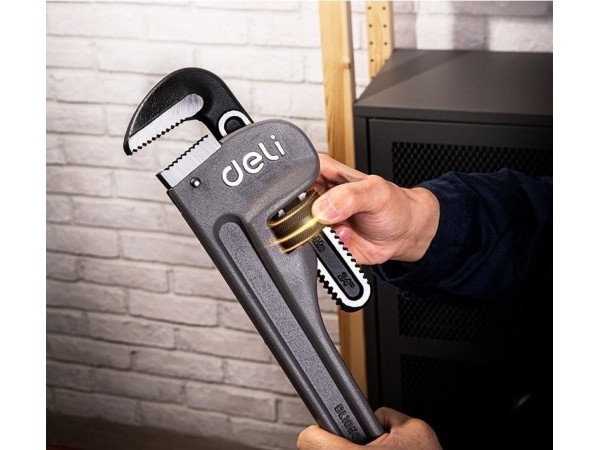 Ключ трубный Deli DL105024