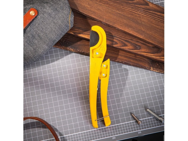 Труборез Deli DL350033