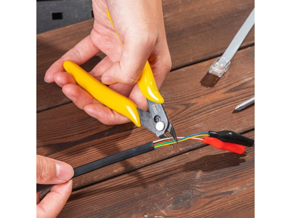 Кусачки боковые (бокорезы) Deli DL2705