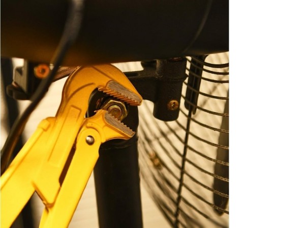 Ключ трубный Deli DL105167