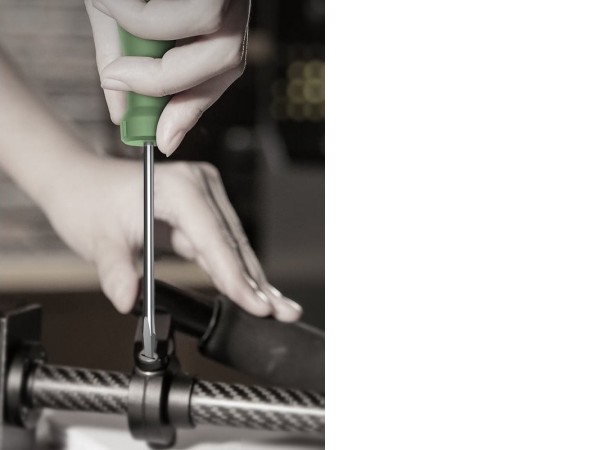 Набор отверток Deli HT1002L (2 предмета)