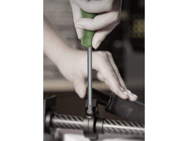 Отвертка Deli HT1055L