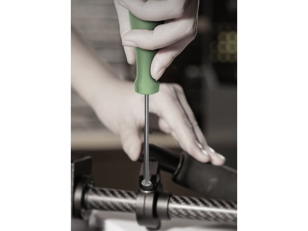 Отвертка Deli HT1203L