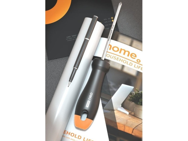 Отвертка Deli HT1205C