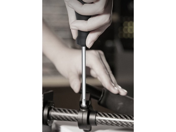 Отвертка Deli HT1105C