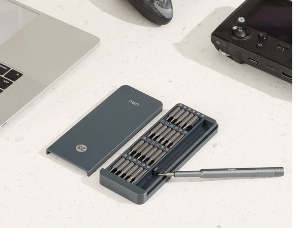 Набор отвертка с битами Deli DL241025 (24 предмета)