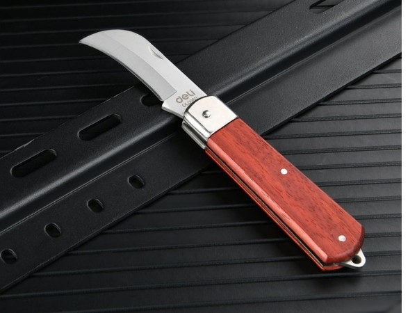 Нож строительный Deli DL0060