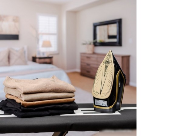 Утюг Zelmer ZIR2620 Golden Glide