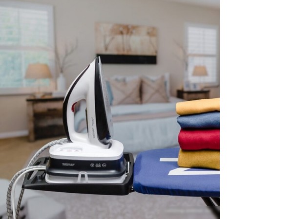 Утюг Zelmer ZIS8402