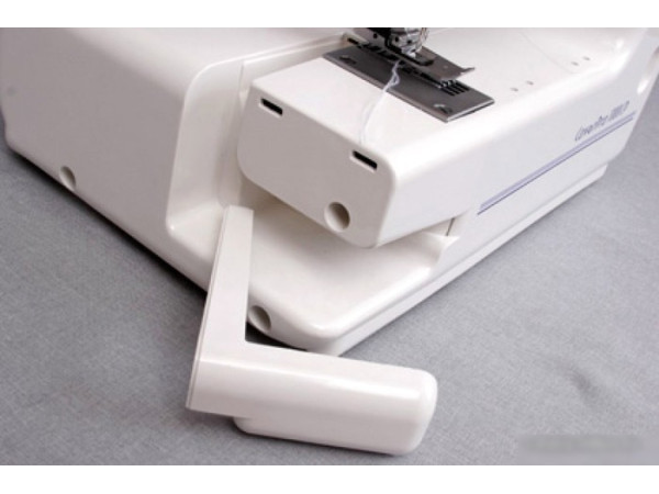 Оверлок Janome Cover Pro 7