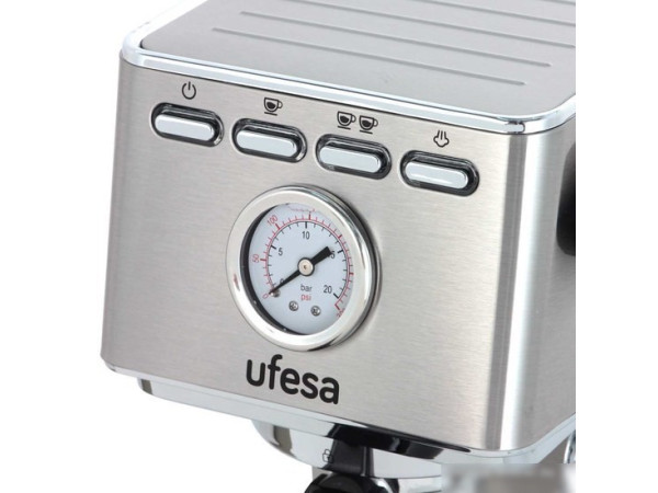 Рожковая помповая кофеварка Ufesa CE8030 Milazzo
