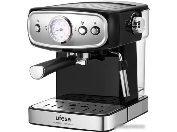 Рожковая помповая кофеварка Ufesa CE7244 Brescia