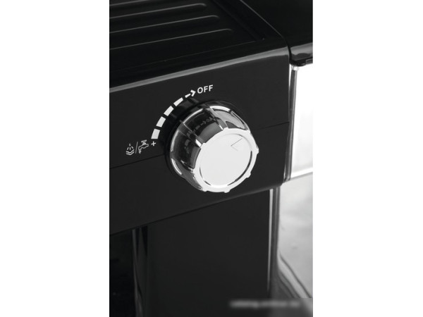 Рожковая помповая кофеварка Ufesa CE7244 Brescia