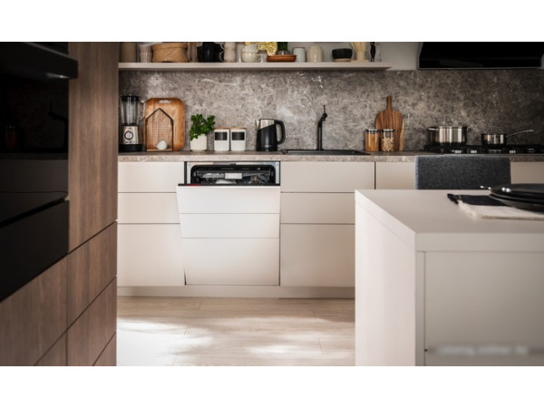 Отдельностоящая посудомоечная машина Hansa ZWM456WEH