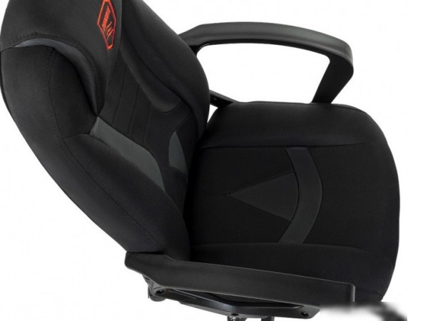 Офисное кресло Бюрократ Zombie 200 (черный)