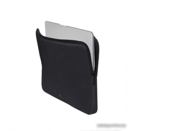 Чехол Rivacase Suzuka ECO 7704 (черный)