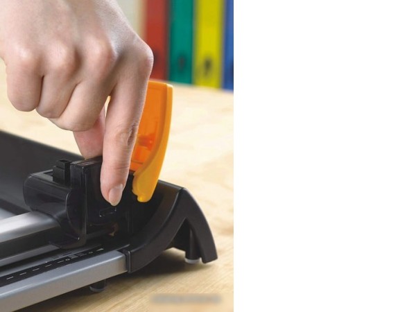 Роликовый резак Fellowes SafeCut Electron A3