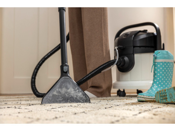 Пылесос Karcher SE 4 Plus 1.081-170.0