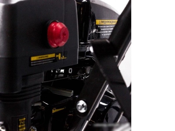 Снегоуборщик Champion STT1170E