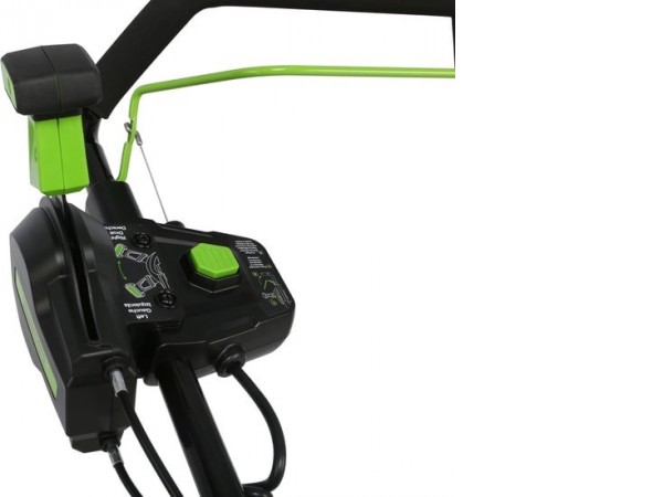 Снегоуборщик Greenworks GD82ST (с АКБ 5 А/ч)