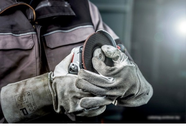 Угловая шлифмашина Metabo WEV 11-125 Quick 603625500 (с кейсом)