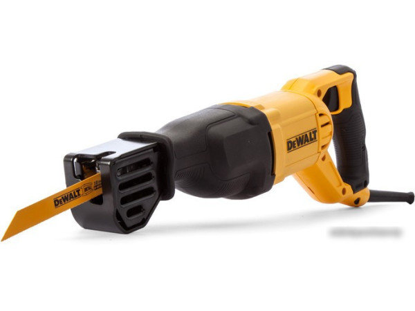 Сабельная пила DeWalt DWE305PK