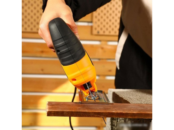 Электролобзик Deko DKJS700E 083-1009