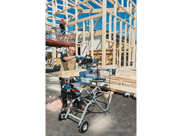 Дисковая пила Bosch GCM 12 SDE Professional [0601B23100]