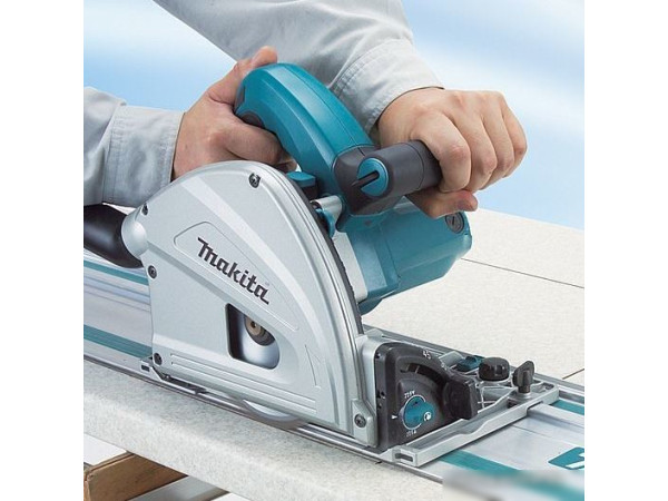 Дисковая (циркулярная) пила Makita SP6000J