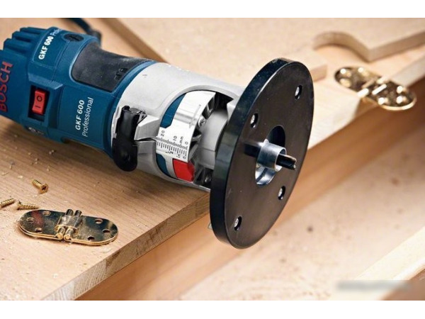 Кромочно-петельный фрезер Bosch GKF 600 Professional (060160A100)