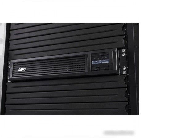 Источник бесперебойного питания APC Smart-UPS SMT2200RMI2UC