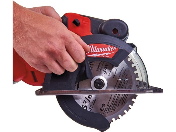 Дисковая (циркулярная) пила Milwaukee Fuel M18 FMCS-0X (без АКБ)