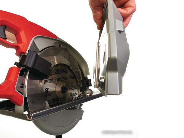 Дисковая пила Milwaukee MCS 66 [4933440615]