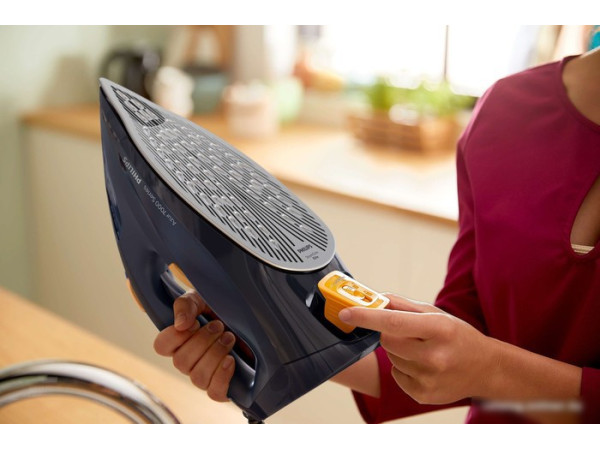 Утюг Philips 7000 Series DST7060/20