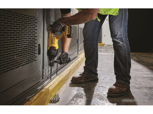 Перфоратор DeWalt DCH133NXJ