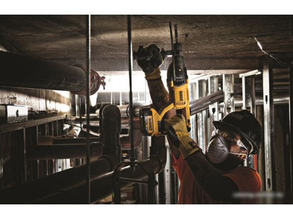 Перфоратор DeWalt DCH133NXJ