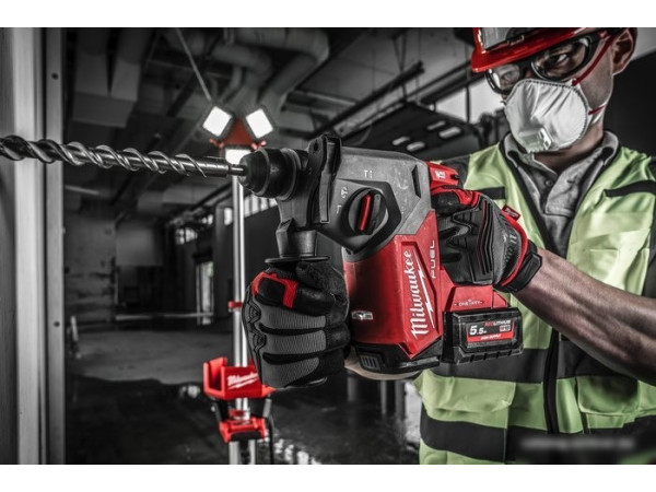 Перфоратор Milwaukee M18 ONE FH-0X 4933478886 (без АКБ, кейс)