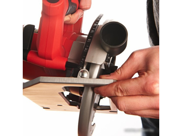 Дисковая пила Milwaukee CS 60