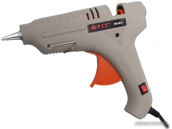 Термоклеевой пистолет P.I.T PEC100-C