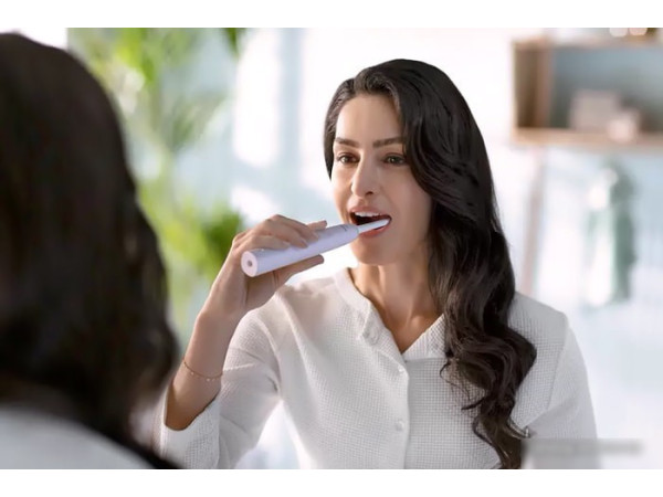 Электрическая зубная щетка Philips Sonicare 2100 Series HX3651/11